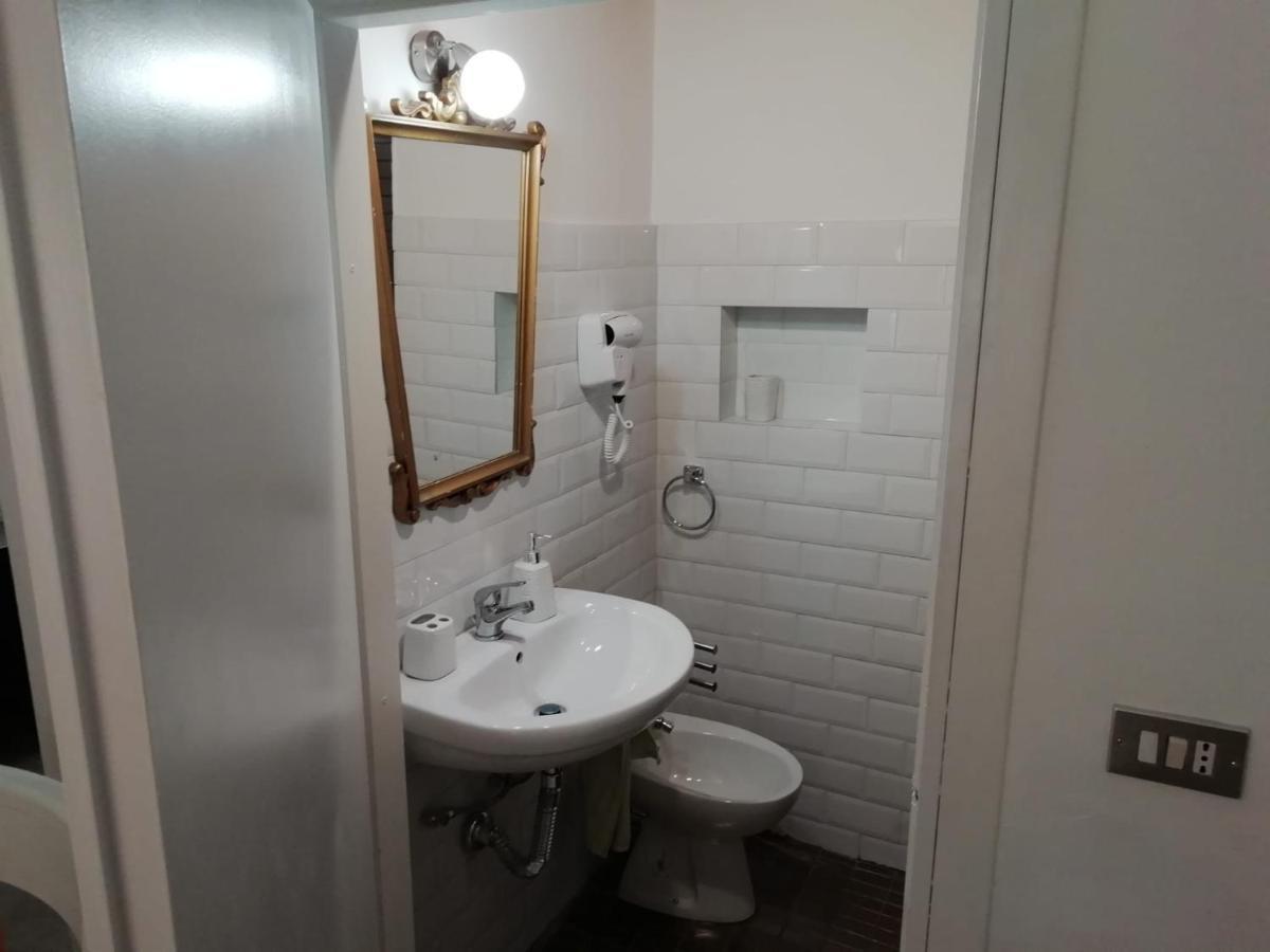 Rosso Quintino Apartment Bari Ngoại thất bức ảnh